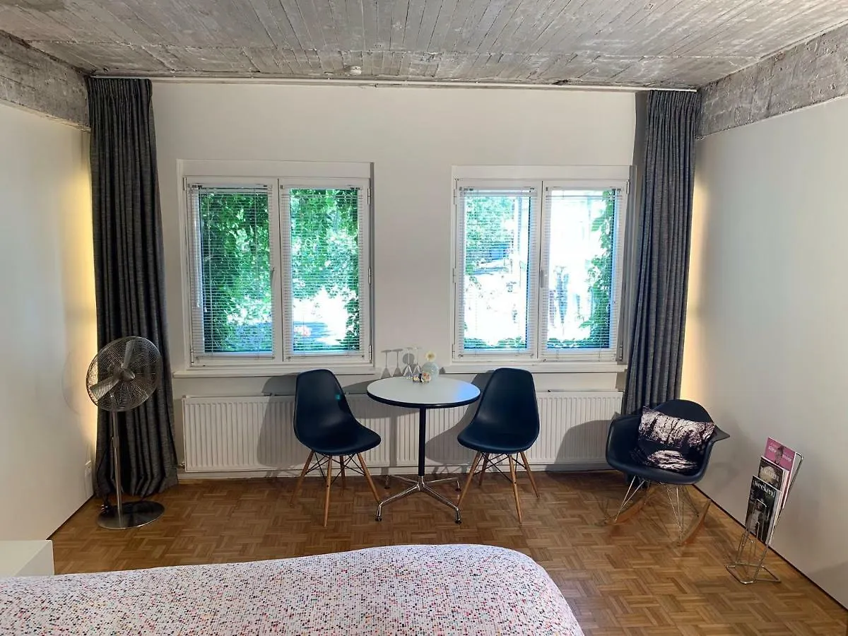 Bed & Breakfast B&B Yellow Submarine Antwerp