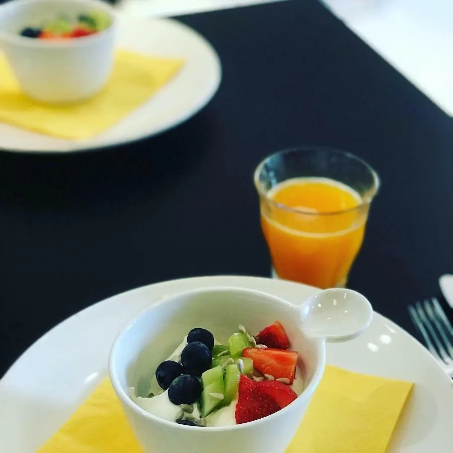 B&B Yellow Submarine Antwerp Bed & Breakfast